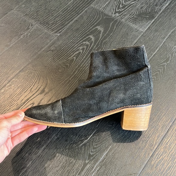 Report Signature Zip Up Suede Booties - Picture 3 of 6